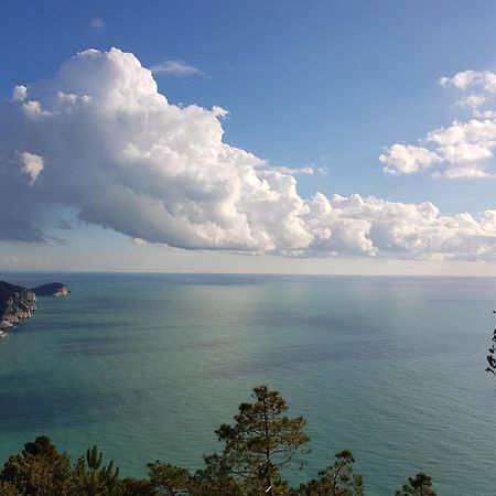 La Stanzetta Dei Rosa Lägenhet Porto Venere Exteriör bild