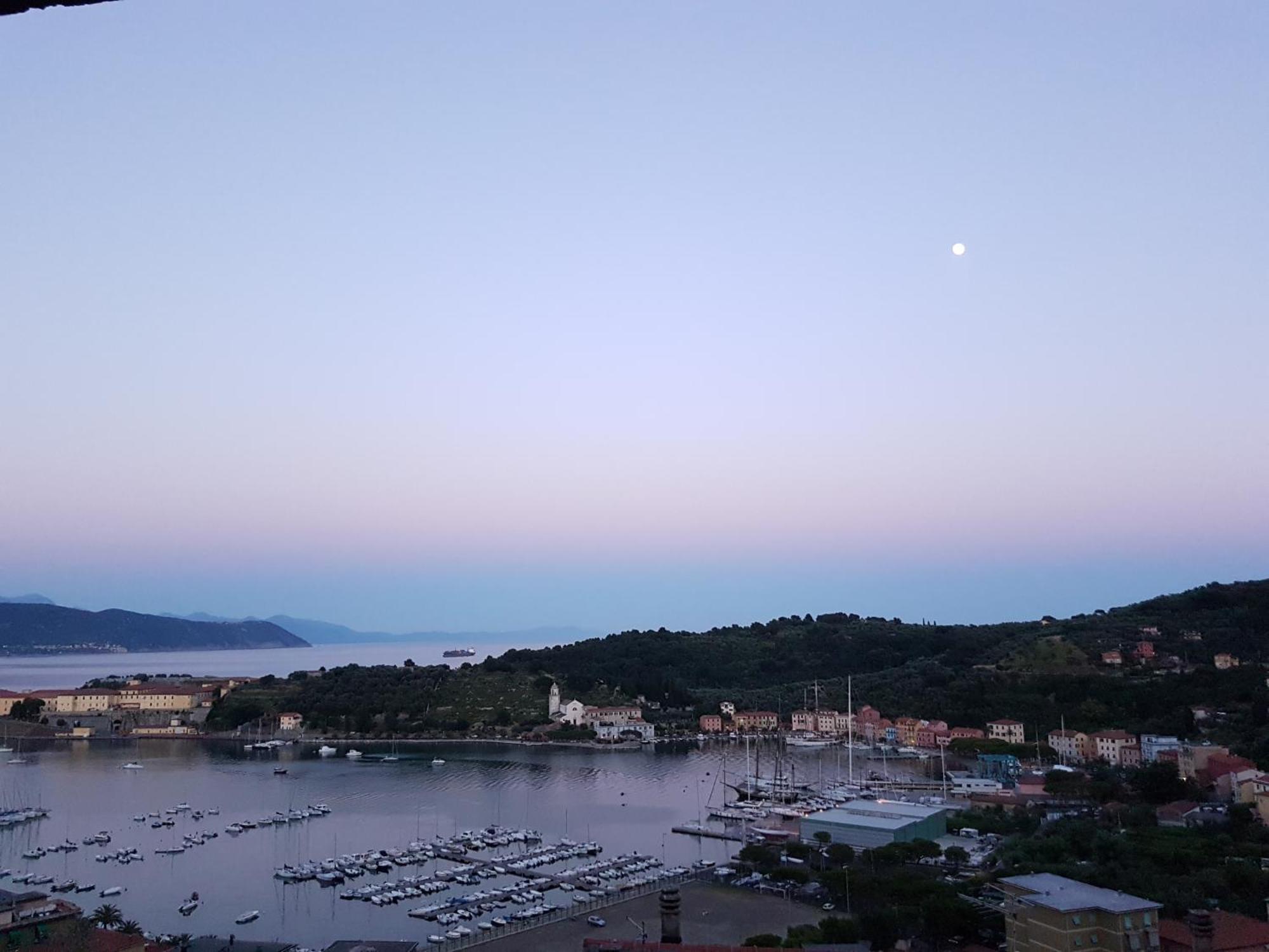 La Stanzetta Dei Rosa Lägenhet Porto Venere Exteriör bild