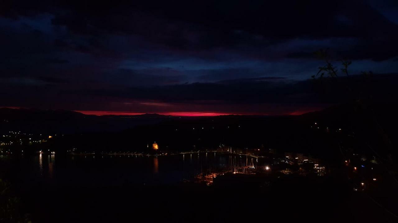 La Stanzetta Dei Rosa Lägenhet Porto Venere Exteriör bild