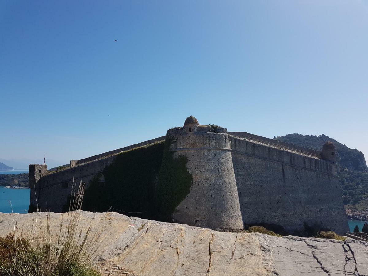 La Stanzetta Dei Rosa Lägenhet Porto Venere Exteriör bild